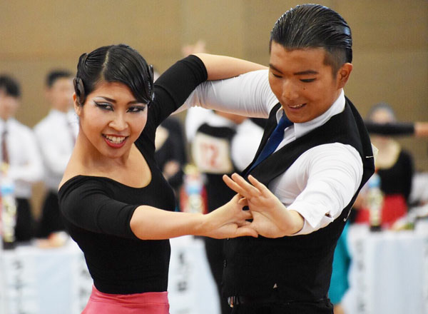 img-ballroom_dance_2018_002.jpg