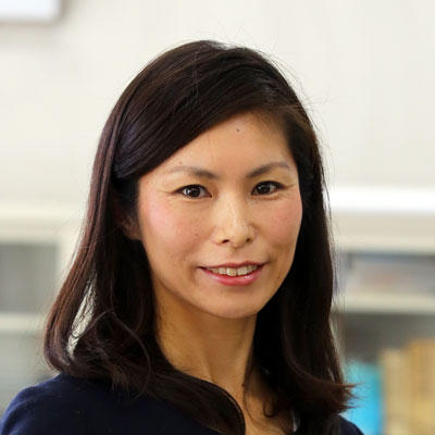 スポーツ科学科長　古泉　佳代
